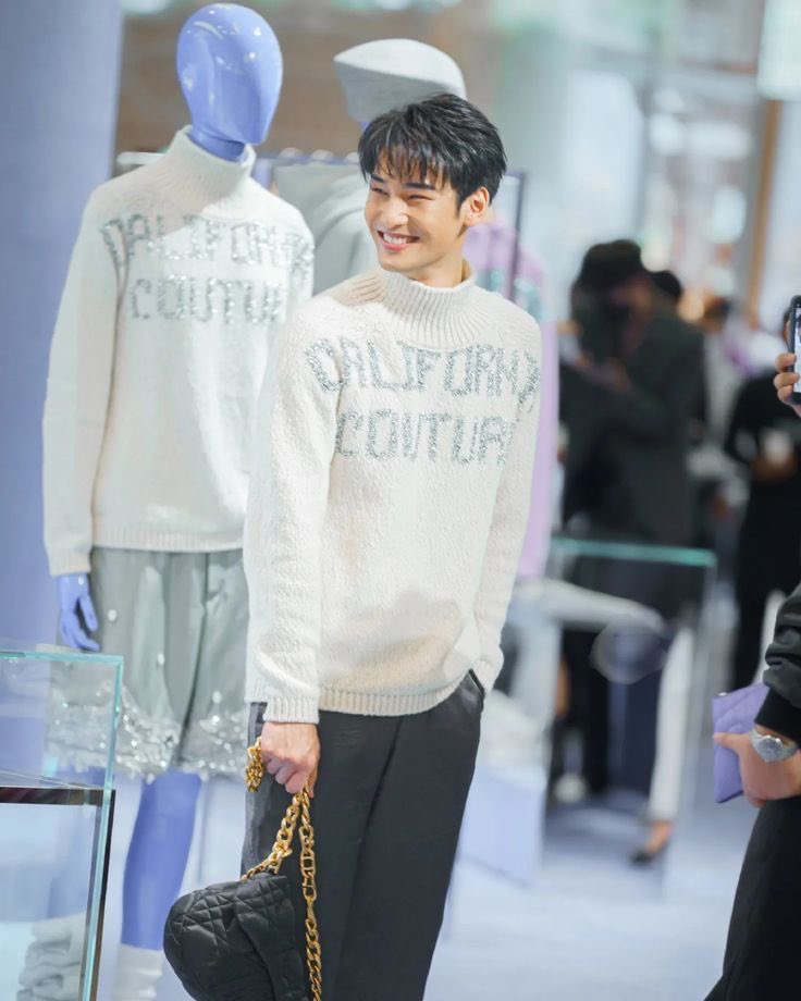 prettyapo555's tweet photo. Throwback Dior ERL 💖 soft beauty
@Dior #Dior #DiorERL #DiorSpring23Dior
#Nnattawin @Nnattawin1
#ApoNnattawin https://t.co/4GpfhtHXfK