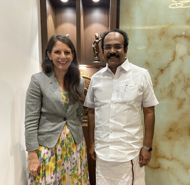 AusCGChennai's tweet photo. I've been delighted to work with #TamilNadu leadership during my time in #Chennai to strengthen #Australia -Tamil Nadu cooperation. I stopped by the Secretariat to thank @Anbil_mahesh @manothangaraj @TThenarasu and @Rrajakannappan for their support and wish them a happy #Pongal. https://t.co/M8aTBf0rAm