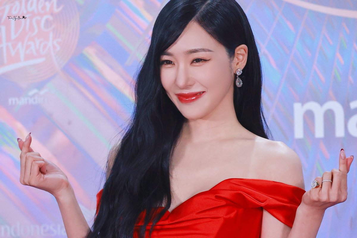PreciousMmts's tweet photo. 240106 🔴
#TIFFANYYOUNG #티파니 #티파니영 https://t.co/sZt66xTvMH