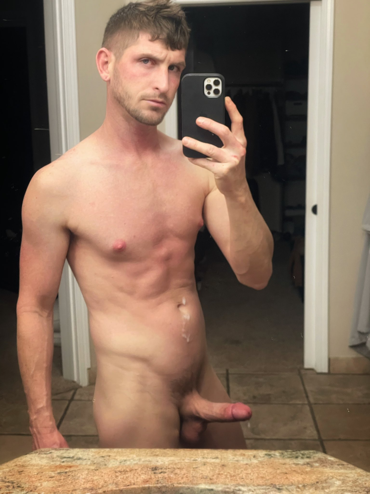 Couldn’t sleep… had to beat off. Wish I had a hot man with a big cock to play with out here. https://t.co/PdJ2UZ7Fv2