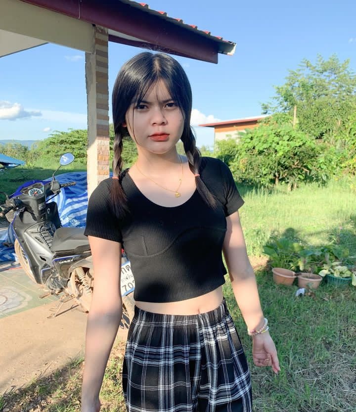 BamNapatson5's tweet photo. ทำไมเวลาโพสงานไม่มีคนช่วยรีเลย🥺
#บ่อวิน https://t.co/hWcuUFogsP