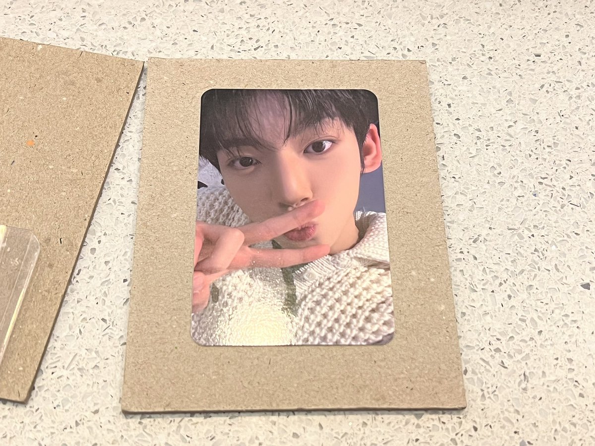 songkangie_'s tweet photo. ~ 🐦⬛💌
Hi @1oveyujs ! Yujin is here!! Thank you so much for being kind and accommodating! 10/10 satisfied with the transaction 🫶🏻
#fromyujs 💐 https://t.co/prTGrrFkKt