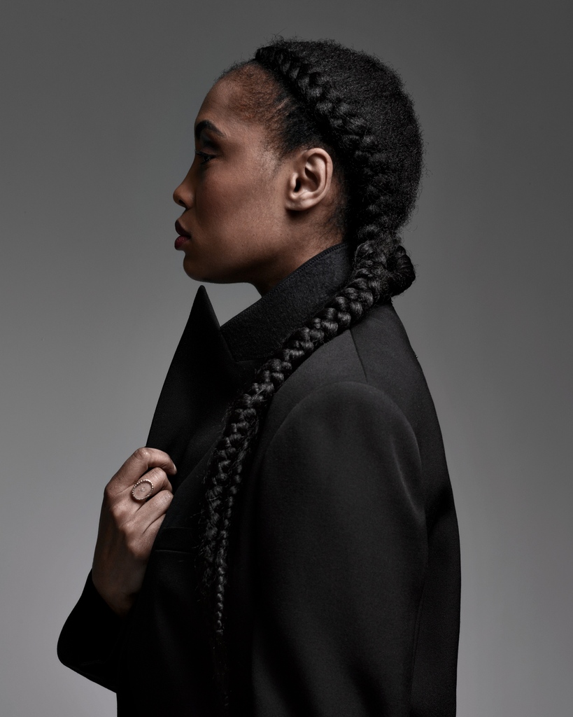 « I noticed right away when the designer is actually a woman, because the garment is not only beautiful, it is not a matter of taste, it's a matter of practice. » @imany_officiel

#imany #singer #portfolio #BBuiWomen #inspiringwoman #talentedwoman  #friendsofthehouse