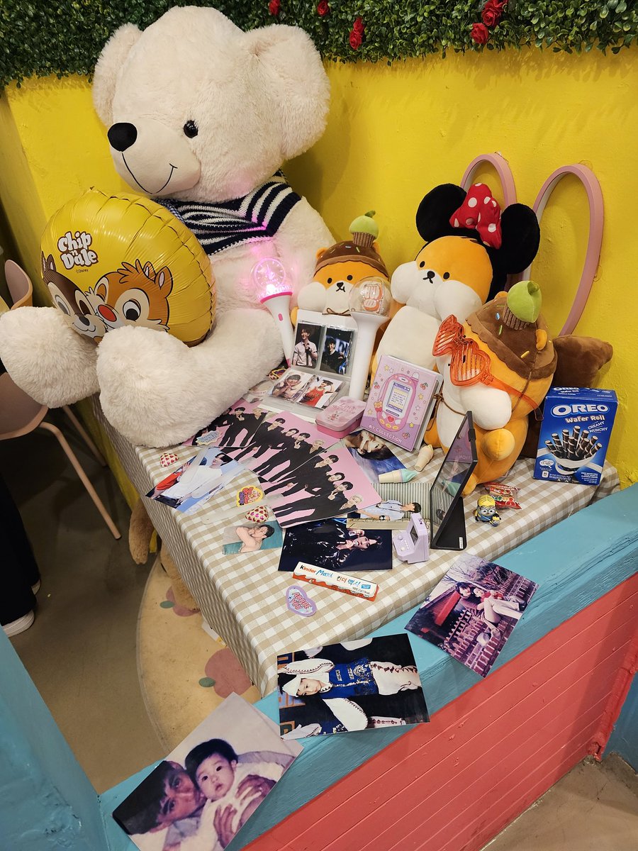 bbangjoo_yurr's tweet photo. https://t.co/rVirf8UlWG
진짜 소품부터 공간활용까지 아기자기 레인보우샤베트무지개떡빵주를 건물로 만든다면 이런 느낌일까🤔 주최측에서 가져갈것도 다 럭드로 넣으신,, 진정으로 멋있고 진심이신분들 쵝오이십니다✨️
#다시시작된_병주의_빛나는_30살
#앞으로도_빛날_빵주를_응원해 https://t.co/gkvKiGtHR4