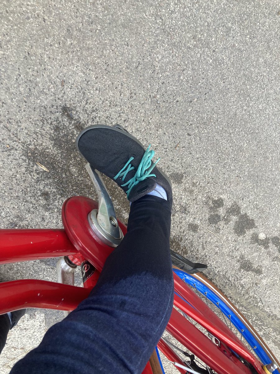 Bex Bolland (@bexbolland) on Twitter photo When you’re not having a good start to the day #sustainabletravel <a href="/SurreyNews/">Surrey County Council News</a> When you’re not having a good start to the day #sustainabletravel <a href="/SurreyNews/">Surrey County Council News</a>