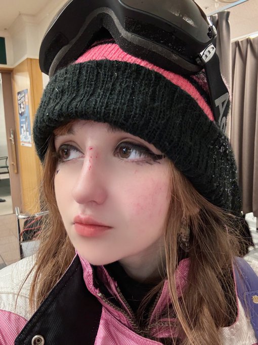 Watch San Chan's leaked NSFW photo on TwXstars