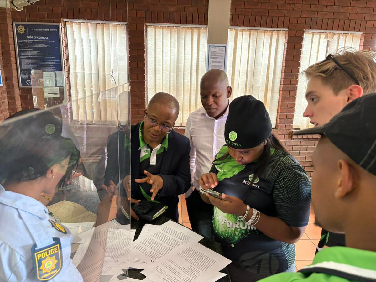 ActionSA_GP's tweet photo. 📹ActionSA National Youth Forum Chairperson, @HluphiGafane filing criminal charges against Minister Nzimande and NSFAS Board Chairperson at the Lyttelton Police Station in Centurion. https://t.co/ZTQrqDTLvk