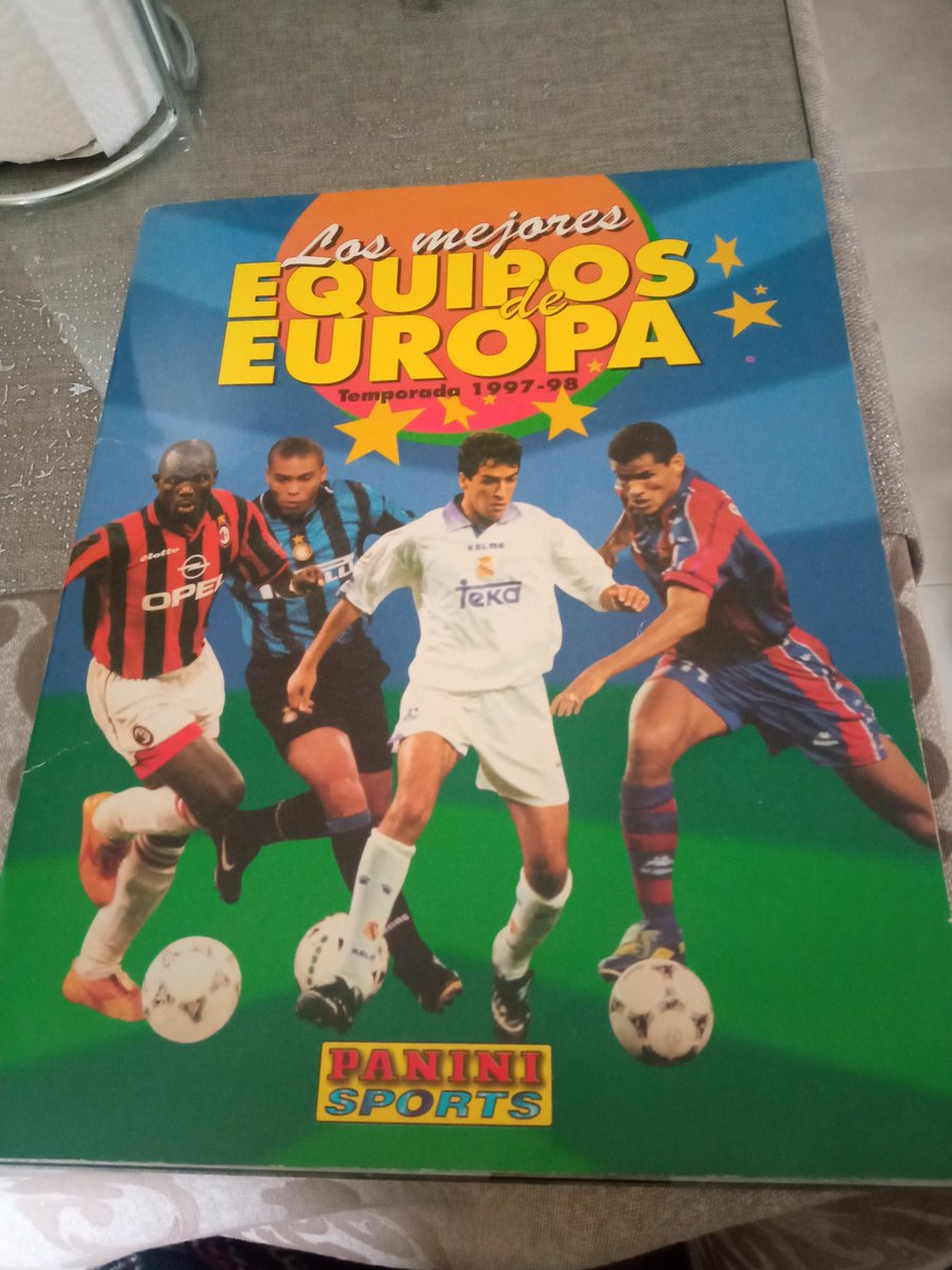 Con el escudo del Parma, completo una colección de hace 27 años y de la que guardaba muy buenos recuerdos. Los mejores equipos de Europa 97-98 de @paninicromos y en la que se encontraban equipos como el Tenerife o Valladolid. <a href="/cromosvintage84/">Cromos de Futbol</a> <a href="/SitioMisCromos/">El Sitio De Mis Cromos</a> <a href="/Cromomania1/">Cromomania</a> ✌️✌️