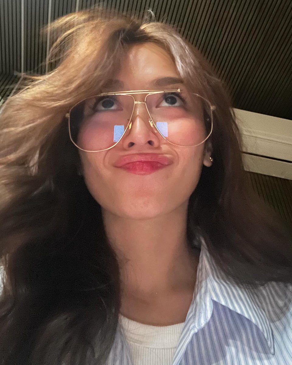 KathCakeCess's tweet photo. Qq x Tita Kath
Who did it better?

Both cuties 🫠

📸 https://t.co/kiuRockg5C

#KathrynBernardo #BebeQ https://t.co/aqV3m6cIcg