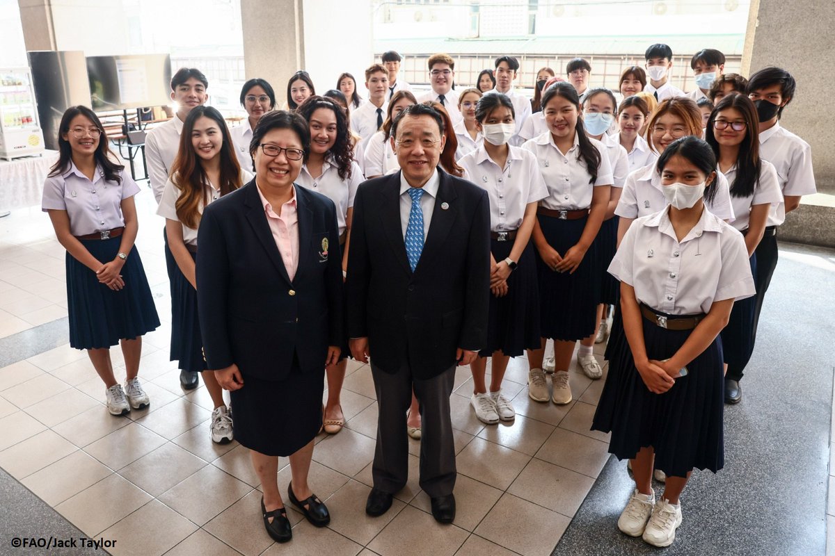 FAODG's tweet photo. Addressing antimicrobial resistance requires #OneHealth approach by all &amp; in all sectors. Inspired by my visit to @FAO Reference Center for #AMR in Thailand, which supports Members in the region to implement #AMR national action plans &amp; promote responsible use of antimicrobials. https://t.co/Dc4OxMX1pL
