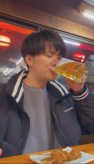 飲みながら言うことじゃないけどさ、 マジで金がないわ。。。 https://t.co/Z2mKWgtijd