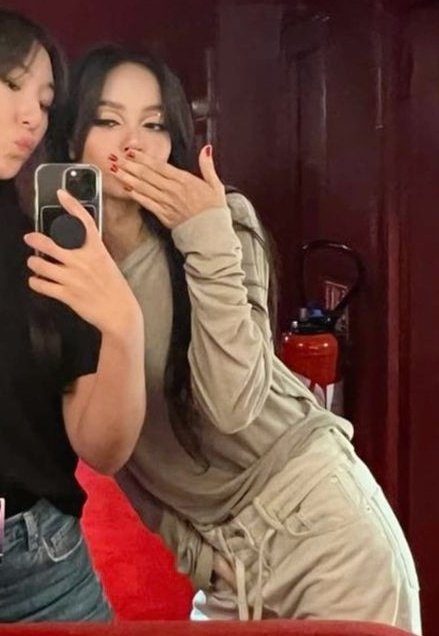random lisa pics tweet media
