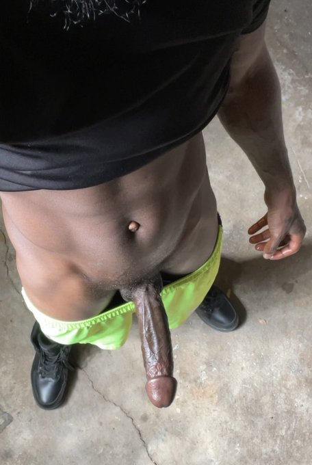 💚😛🙌🏾💚 https://t.co/dfaF3e8UTI