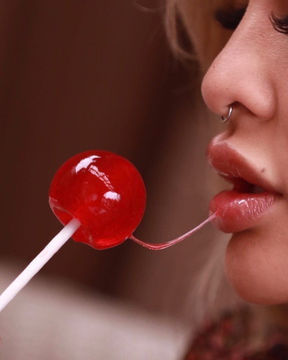 ms_lindalan's tweet photo. 🍭 @artbypierree https://t.co/aq4IvEcItk