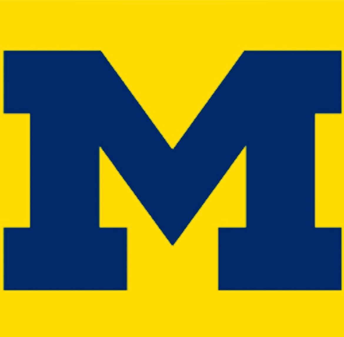 ErikTracy's tweet photo. Natty champs ! https://t.co/yQLVNGR5nB