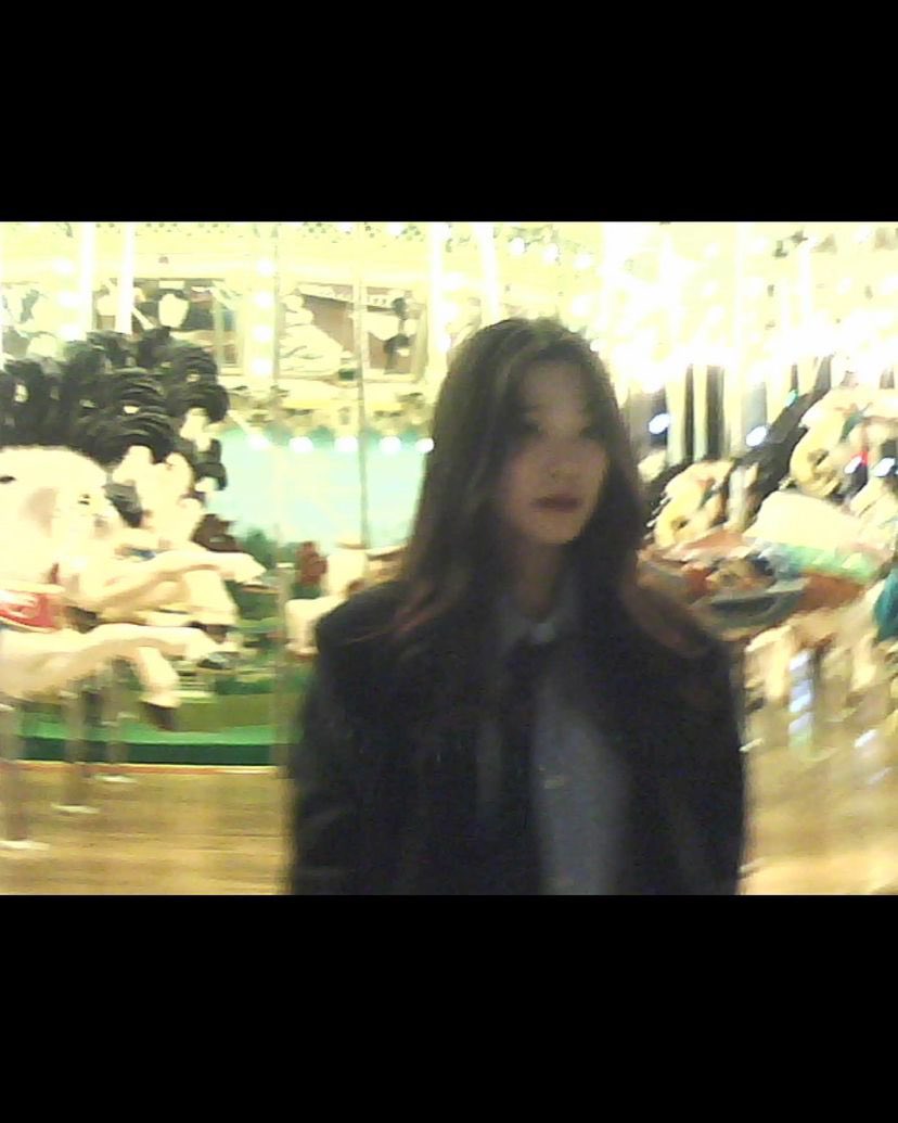 jihoenr's tweet photo. As I stand within this captivating frame, Lotte World transforms into a kaleidoscope of colors and magical moments. Each twirl and sparkle of the Carousel adds an extra layer of charm to the night, making it a breathtaking experience. https://t.co/89BNTSiZti