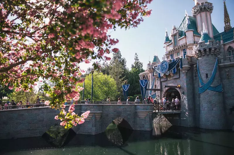For people who love to go to Disney, now is one of the best times to buy Disney tickets. Disney’s special tickets for children and Southern California residents are at the lowest price of the year. The cheapest annual pass is only 26 yuan per month.