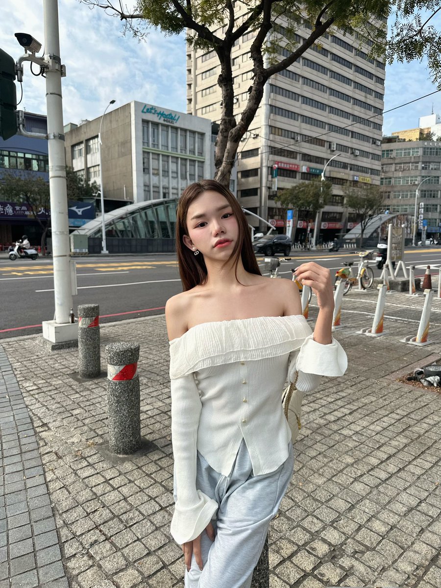 Belllovely2000's tweet photo. Hi Taiwan. #taiwa   🇹🇼🇹🇼 https://t.co/1hHYKM8xMT