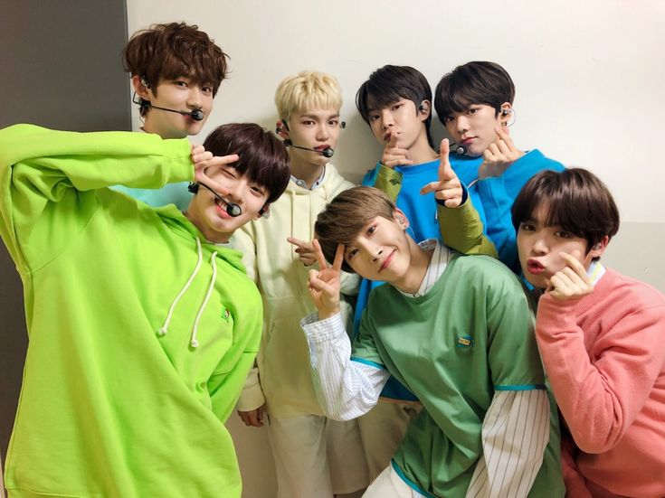 vrvrhashtags's tweet photo. [💌] VERIVERY 5TH ANNIVERSARY

Happy 5th Anniversary, @by_verivery! Time flies, it feels like yesterday when I saw your debut on M Countdown. We're always here for you, and eagerly await seeing all seven of you back on stage. 

#VERIVERY5thANNIVERSARY 
#베리베리_5주년_축하합니다 https://t.co/O3E0nrvh4Y