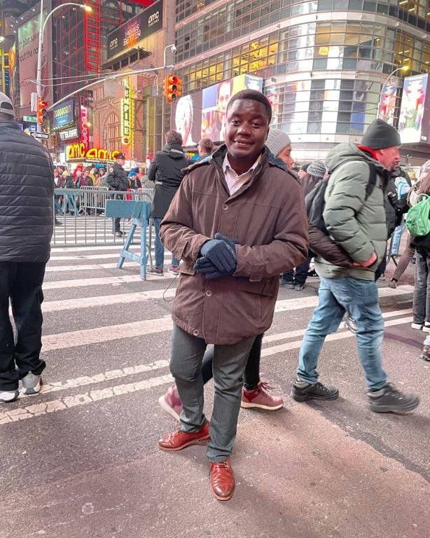 ian_phirie's tweet photo. #TwentySeven🎂

New Year +, New Beginnings⏳, New York🗽 

I Thank God for it All... 🙏🏽 https://t.co/vk6LHcFd8R