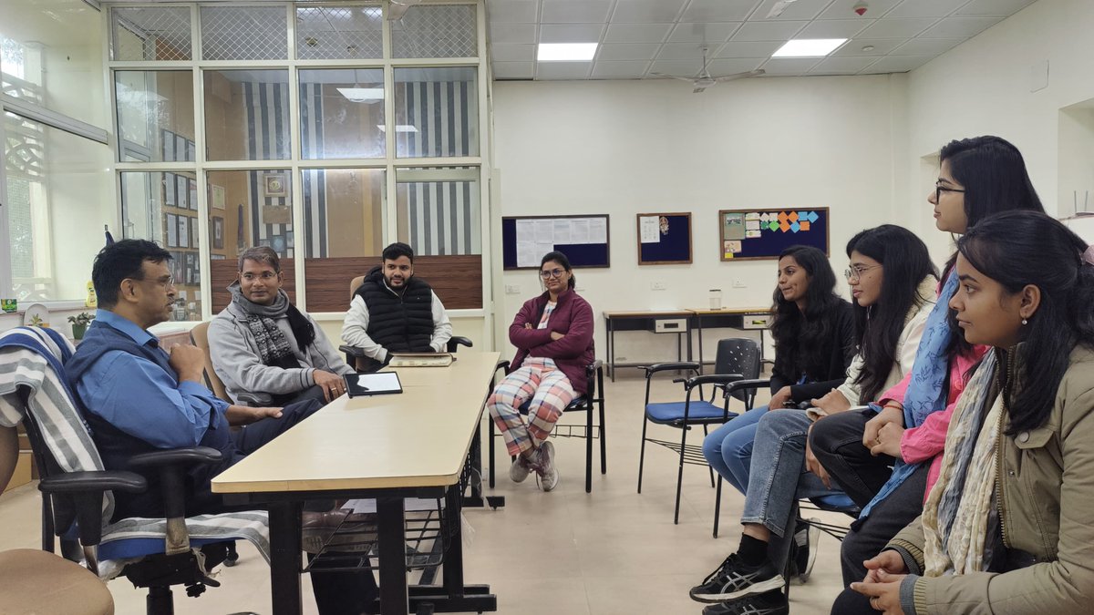 hkdaima's tweet photo. Chilly weekend morning, and discussions with Prof. SP Srinivas (Indiana University, Bloomington, USA) about our ongoing research, upcoming plans, and the possible academic landscape between India and the USA... https://t.co/IOzRp3FiNE