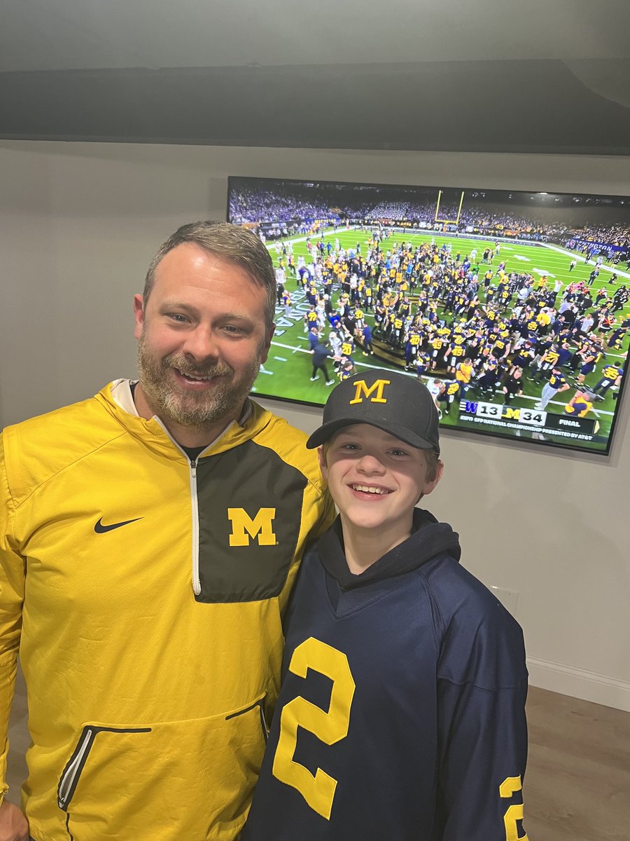 Righi21's tweet photo. Go Blue!!!! https://t.co/yy7AC6awC0