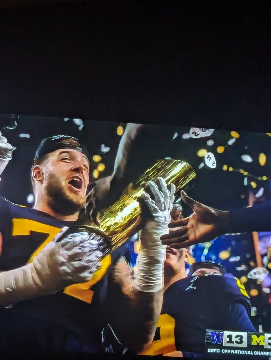 Wolvesofthe1's tweet image. #GoBlue Michigan Nation! Bet!