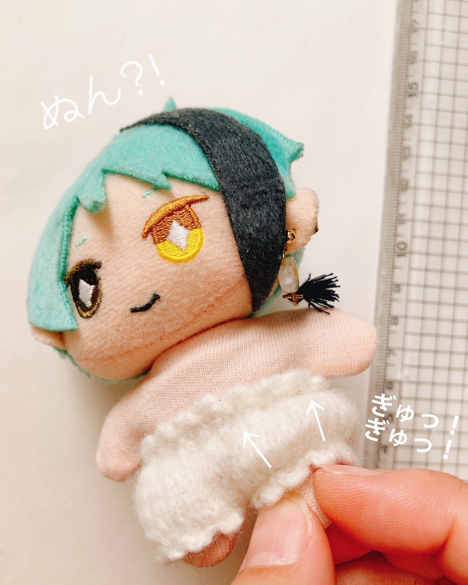keylock222's tweet photo. 毛糸のおぱんつの履かせ方

①まずは腕の下まで普通に履かせる
②足元から裾を股下までぎゅっ！ぎゅっ！と上げる
③可愛く履けました(๑′ᴗ‵๑)Ｉ Lᵒᵛᵉᵧₒᵤ♥
④うまく履かせるとあざと可愛いポーズをしてくれます☺️ https://t.co/HHyy9uD8eq