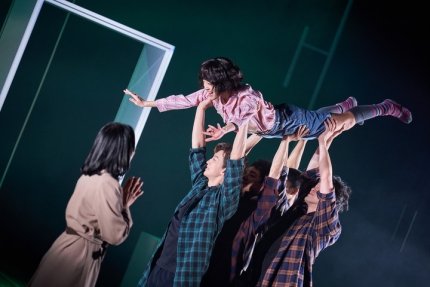 [리뷰] 김세정 맞아? '템플' 완벽 변신...연기 물올랐네 (출처 : MHN스포츠 | 네이버 TV연예) naver.me/5lxBl1my

김세정의 템플은 사랑스럽고 때론 웃음을 유발하기도 하지만, 우스꽝스럽지는 않다. 그 적절한 지점을 찾아냈다는 것에도 주목할 필요가 있다.