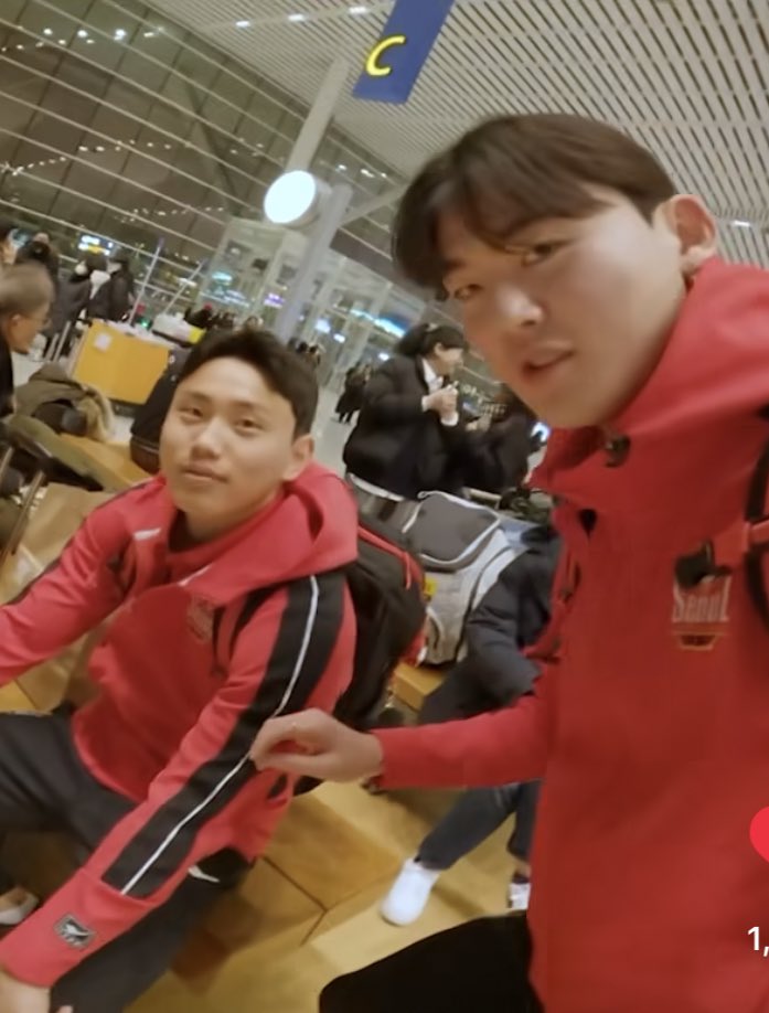 영욱이 머리가 좀 차분해졌네 ㅋㅋㅋㅋㅋㅋ 😌🫣