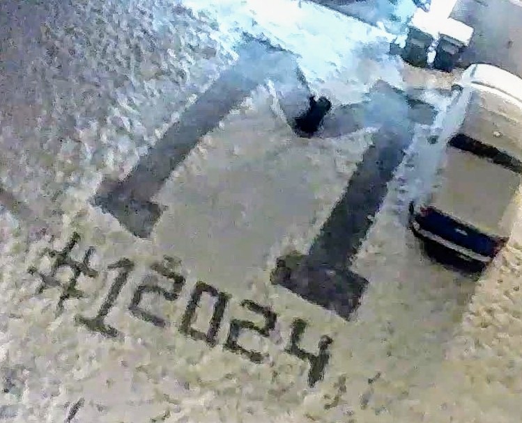 Krog14's tweet photo. How do a 10 year old Michigan fan and his old man celebrate when they have a snow day in the morning? Shovel, of course!
#GoBlue #NationalChampionship https://t.co/RWr7LeIhAs