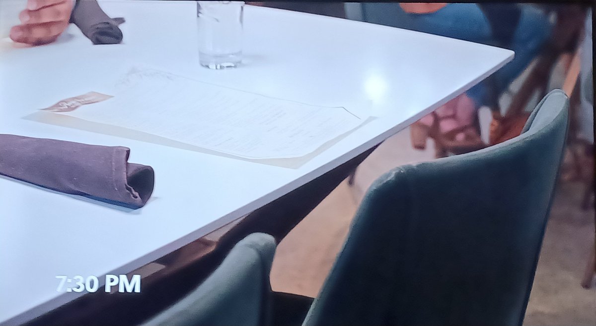 90DayMultiverse's tweet photo. The cameraman did Tyray dirty by showing us the sad, empty chair.
#Tyray #90dayfiance #SingleLife #90daysthesinglelife #90DayFianceTheOtherWay #90daytellall #90daylastresort #90dayfiancetellall #90daythesinglelife https://t.co/hQljLGbdvF