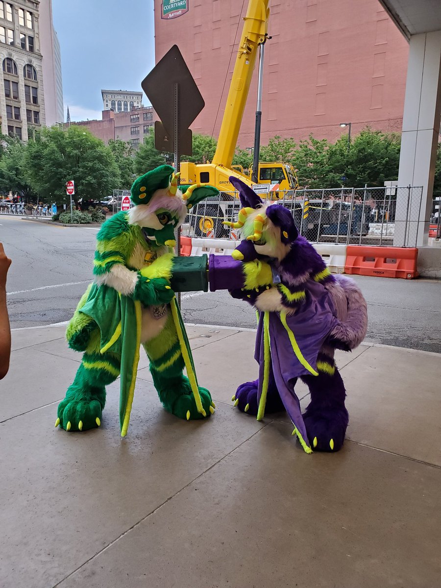 BeastZeku's tweet photo. @Circuit_Batt @ShortCircuitBat I am so sorry for your loss. I remember taking these pictures of you both at AC 2019 https://t.co/bsXFxdkNoK