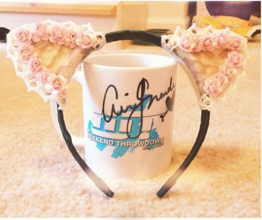 arianadough's tweet photo. it’s so old now but I won it in a contest in 2014 🥹💗 https://t.co/gd4ra4uucu
