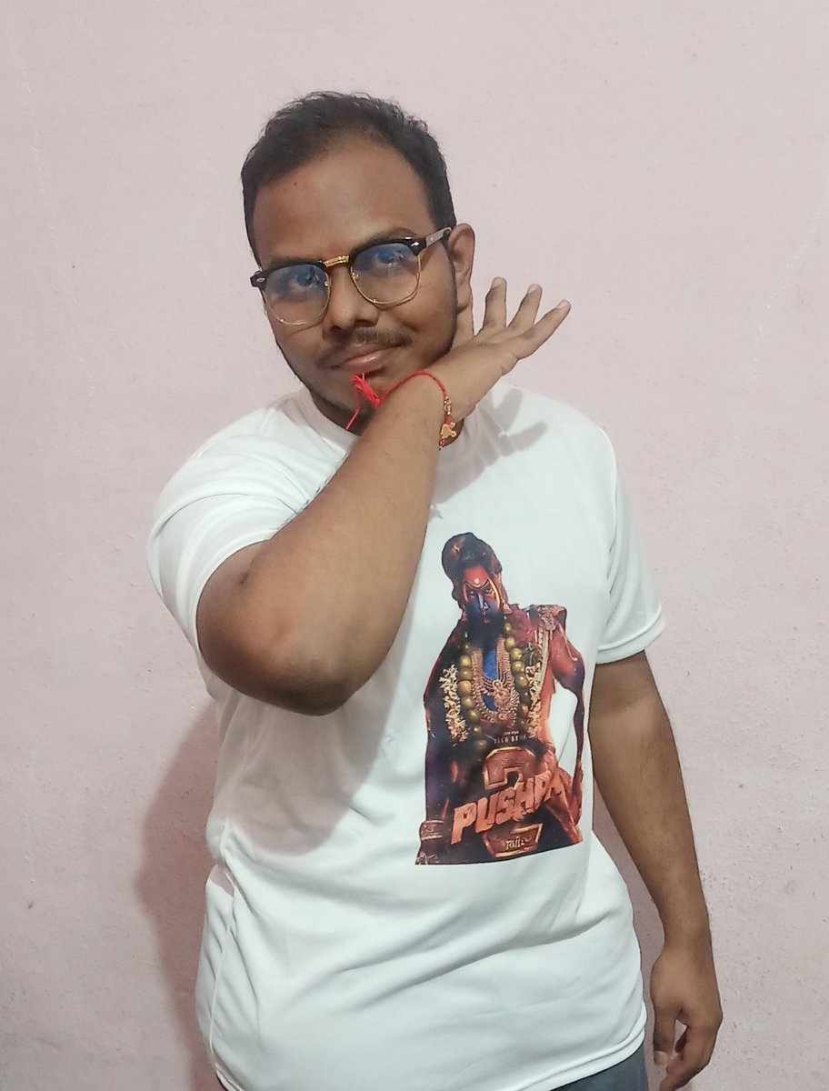 MPrashanthGupt1's tweet photo. Pushpa Gadi Rule
Prashanth Gadi Love
Assalu #ThaggedheLe
I love Icon StAAr @alluarjun Garu
@PushpaMovie Releasing on August 15th 2024
@iamRashmika @ThisIsDSP @MythriOfficial #sukumarGaru https://t.co/KhxYC6adC1