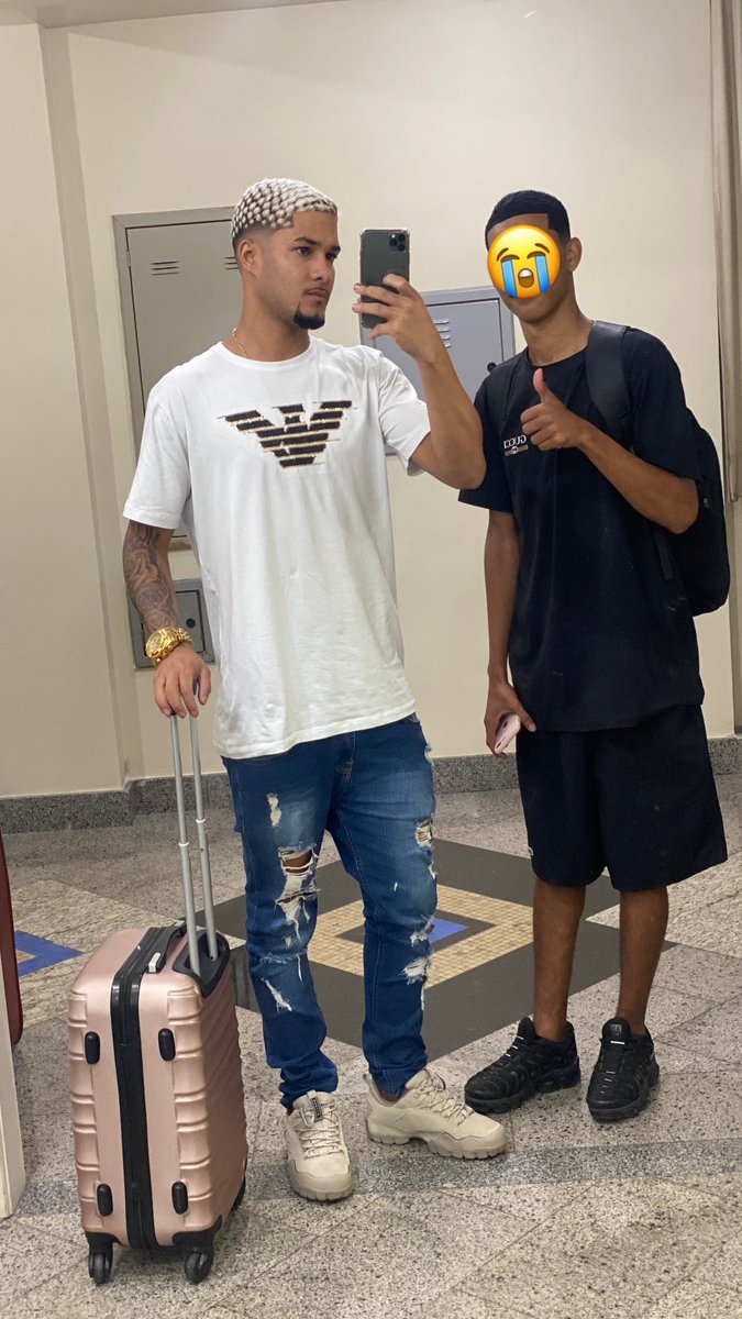 Nenodocorte2's tweet photo. Vai deixar muitas sdds irmão 😭😭😭😭 https://t.co/ncnW8stMXT