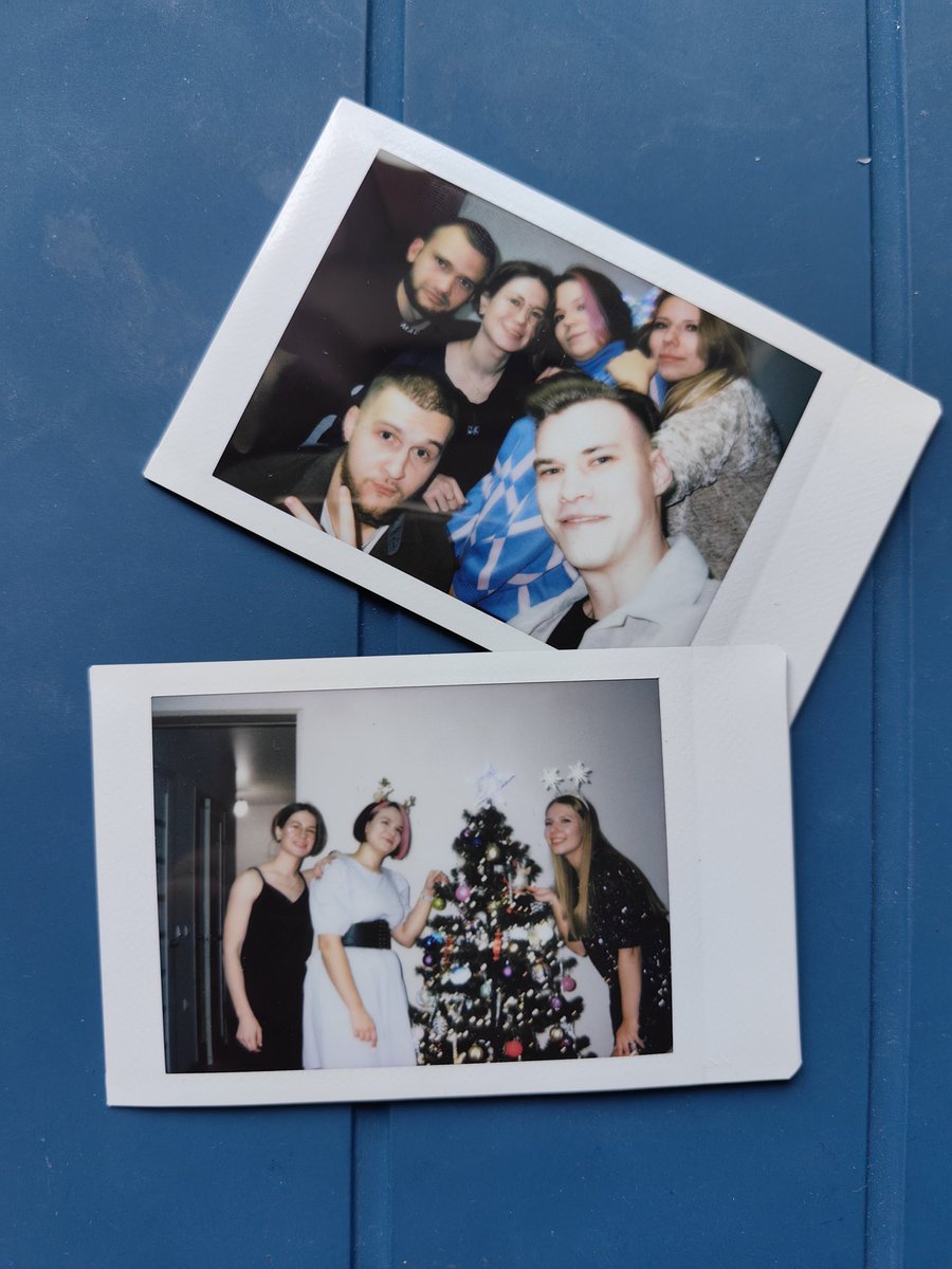 Good morning ❤️
I haven't been here for a long time. I spent the holidays with my family and friends. We played board games, went skiing and more☺️