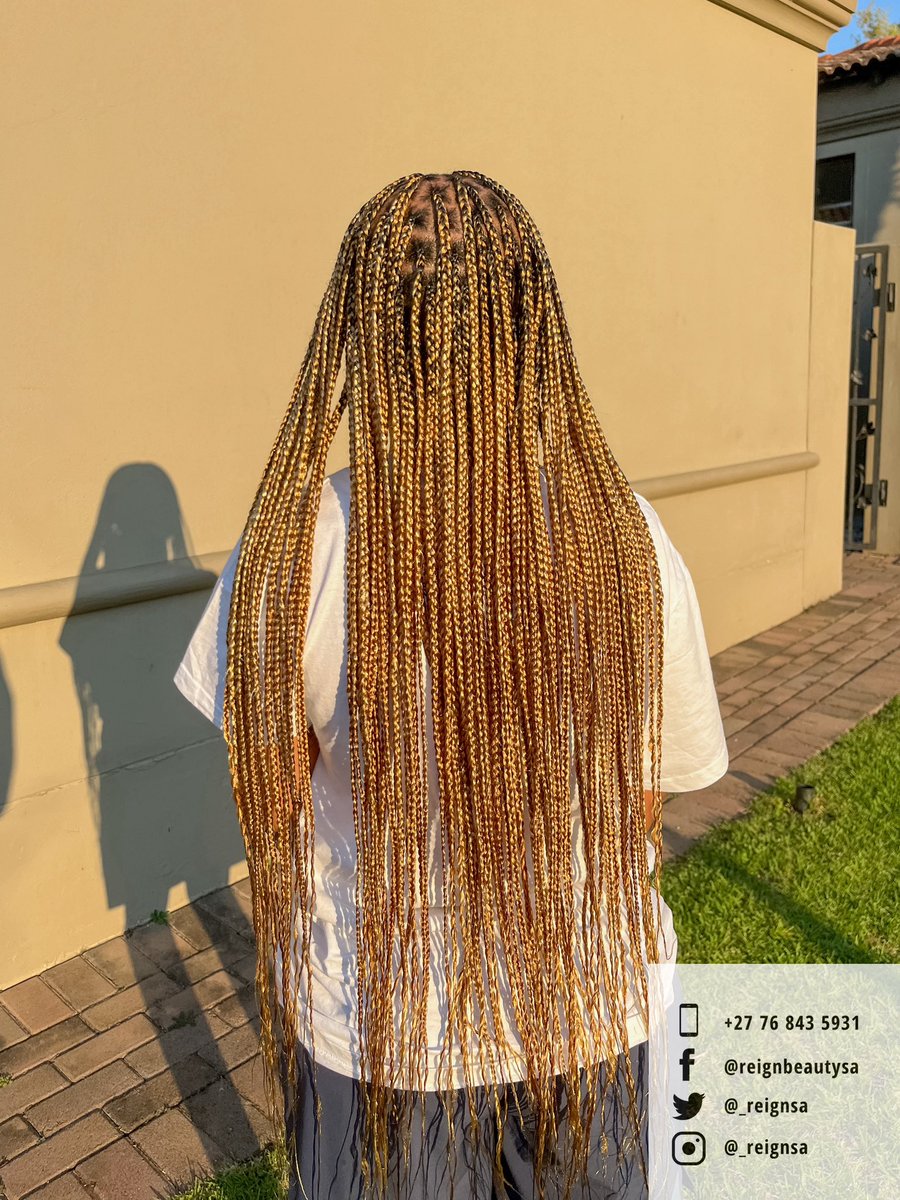 _reignsa's tweet photo. Knotless Braids in Small width and Classic length 🥰

✨R630✨ incl hairpiece 

 📞076 843 5931
📍Cosmo City | North Riding | Roodepoort | Honeydew | Randburg | Fourways | Bryanston | Sandton | Midrand | Rosebank

Our prices include the price of the hairpiece. 
#GirlTalkZA https://t.co/VNyMXp4NAC