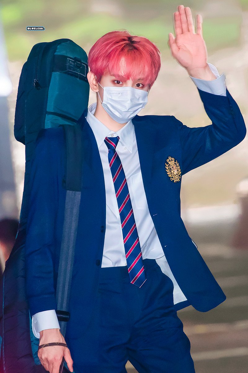 1uplucy's tweet photo. 악기 메고 있는 원상이를 사랑혀..~ https://t.co/XHq7Nxtsi0
