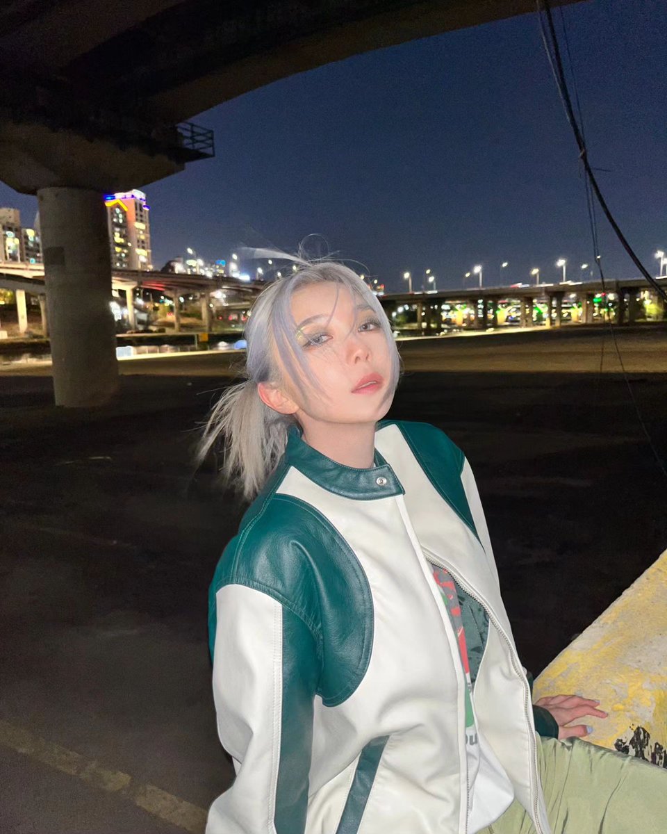 𝐩in𝚔 ஂ ⁕ 𝐩a𝐥𝕒𝚌e tweet media