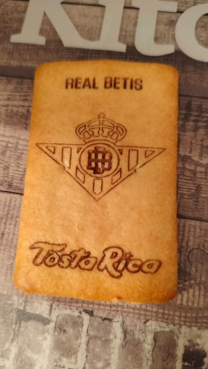 chemam01's tweet photo. "La galleta perfecta no existe"

La galleta perfecta:
@RealBetis https://t.co/cqwNiYqtWO