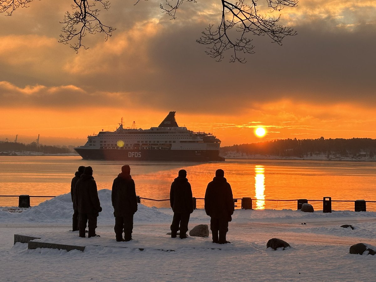 A great day to arrive Oslo by boat @DFDSGroup #RoaldAmundsen and his men approve. Welcome to @FramMuseum for the best stories in polar exploration. As usual we are open every single day of the year. No exceptions. @VisitOSLO @visitnorway @OsloHavn