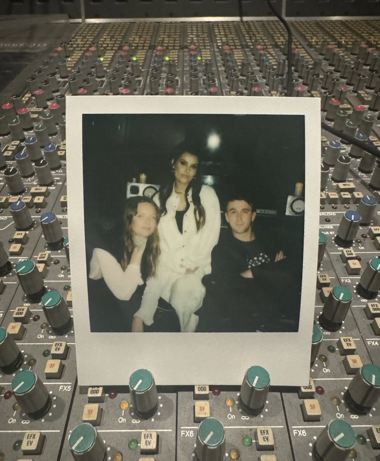 atrl's tweet image. SG Lewis (@SGLewis_) teases Nelly Furtado (@NellyFurtado) and Tove Lo (@ToveLo) collab 

atrl.net/forums/topic/4… #SGLewis #NellyFurtado #ToveLo