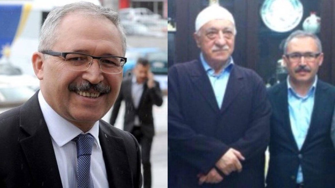 srkntnyldz's tweet photo. Ali Koç'un “Ulan sen zamanında FETÖ için salya sümük ağlamış adamsın. Sen kimsin Fenerbahçe’yi FETÖ ile bağdaştırıyorsun.” sözlerine Hürriyet yazarı Abdulkadir Selvi'den cevap: "Benim FETÖ’ye karşı verdiğim mücadelenin zekatını versem 40 Ali Koç eder."

📌 Ne mücadele verdin, fotoğrafta mücadele günlerinden mi @abdulkdir_selvi