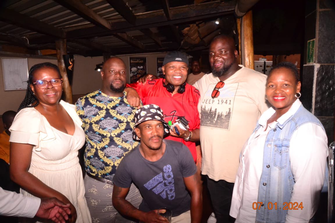 BusyCornerIS's tweet photo. Khumbula eKhaya!! 🎶💃🏾🔥

It’s the Experience®️

—————————
#ImbizoShisanyama 
Africa’s Ultimate Braai Experience®️ https://t.co/BXJXI1XoEq