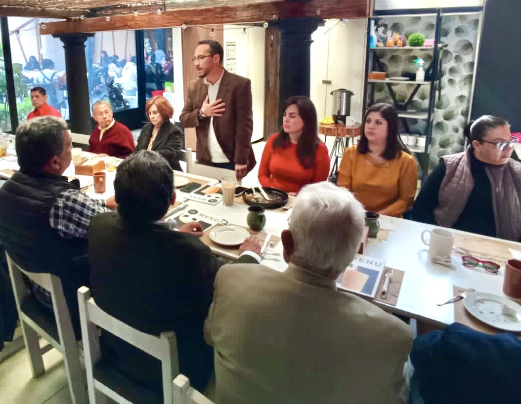 PRIIRAPUATO's tweet photo. El trabajo en unidad es nuestra fortaleza; El compromiso es con los Irapuatenses!
#IrapuatoVaPRImero https://t.co/BlJp83IwCM