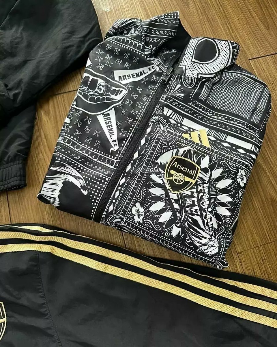 muchiri_zack's tweet photo. The Arsenal 23/24 Ian Wright Reversible Anthem Jacket With A Classic Look On The Outside and An Outstanding Vintage Look On The Inside Available. https://t.co/fvqHorb2f2