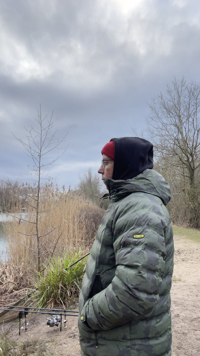 JoeTurnbull69's tweet photo. Be prepped for winter sessions…
Make sure you’re wrapped up and warm if you’re out. After 30 odd years fishing throughout the years I know how important it is to stay warm. This keeps you motivated and ready for anything.
#winterangling #ridgemonkey #getoutthere https://t.co/H1JAAV7DQC