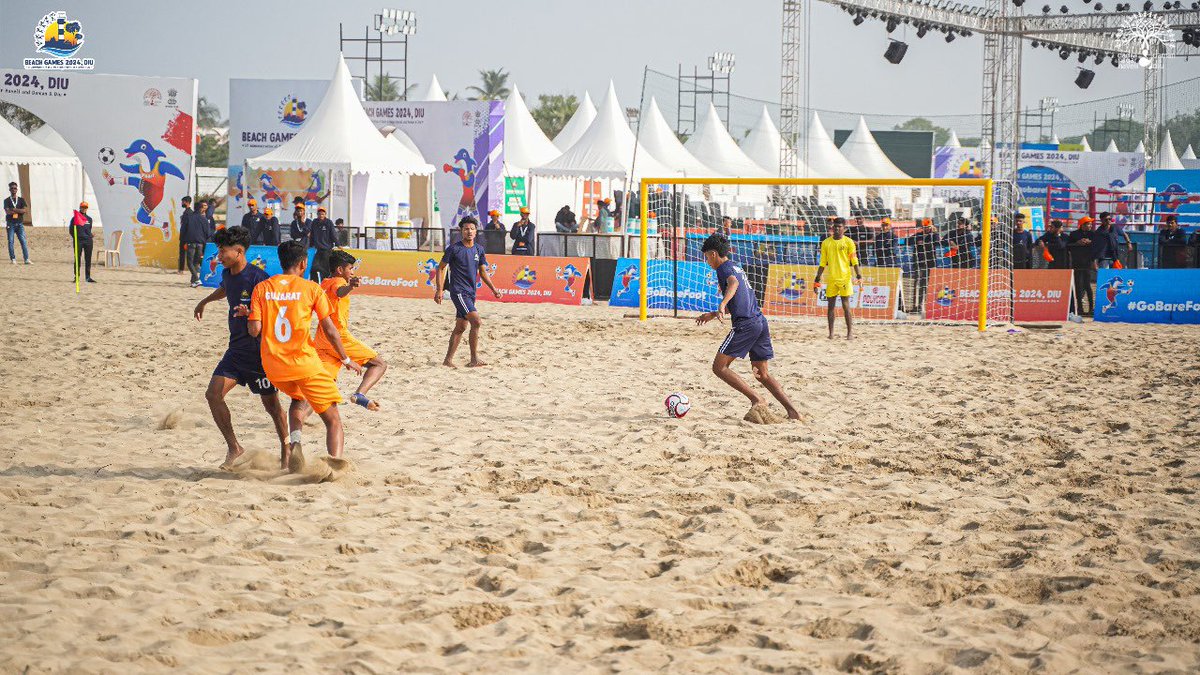 dnhddtourism's tweet photo. Day 4 brings the thunder with Beach Boxing as the star event in Beach Games 2024! 🥊🏖️ Brace yourselves for a knockout performance! #BeachGames2024 #ThrilloftheRing https://t.co/4gZrmcU3F2