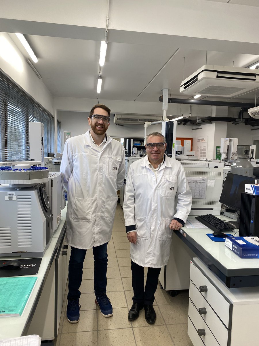 expertscience's tweet photo. #Galettedesrois au #Laboratoire #SGS à #Rouen …
Une Belle tradition qui perdure !
Ce 8/1/24 avec les équipes du laboratoire @SGSFrance
😀🥰😅moment convivial , chaleureux, l’Humanité , la #science , la technicité à l’honneur ✅ ▶️ https://t.co/fmjDnU3bJI
Via #ExpertScience https://t.co/3wQWVEZUAQ